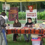 Stand Artisans du monde animé par Charlène