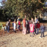 Premier RDV au parc du Château de Pouilly, prêts à suivre Dorothée et Lucie dans une découverte interactive de l'ancien domaine.