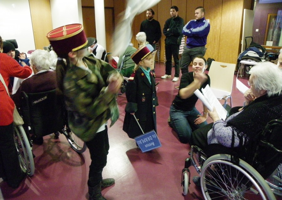 Atelier de mise en scène avec les résidents de l'EHPAD