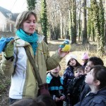 Soanne et son amie la mésange bleue