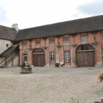 Cour des dépendances du château