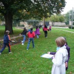 Jeu de piste dans le parc du château de Pouilly